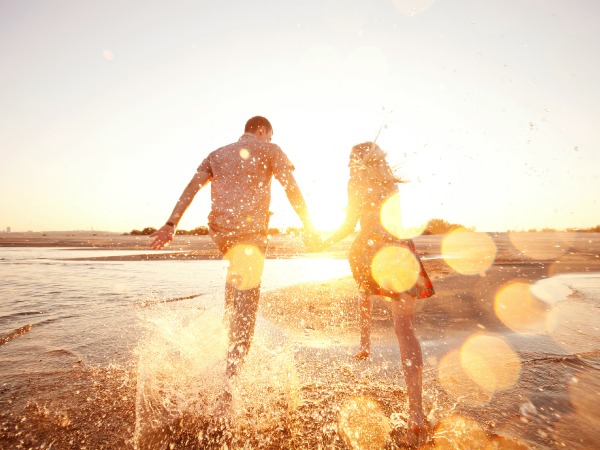 pareja-playa