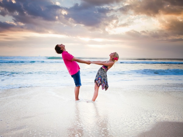 pareja-playa